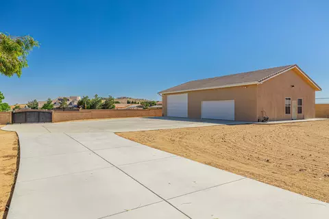 Exterior - 4053 Paddock Way, Quartz Hill, CA 93536 photo 20 of 26
