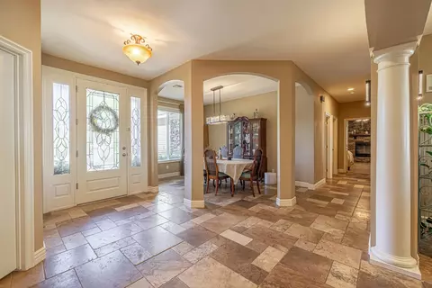 Entry Way - 4053 Paddock Way, Quartz Hill, CA 93536 photo 1 of 5