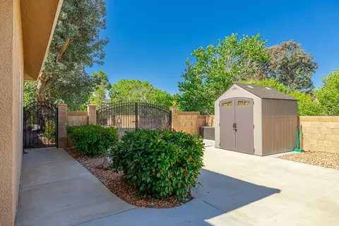 Exterior - 4053 Paddock Way, Quartz Hill, CA 93536 photo 16 of 26