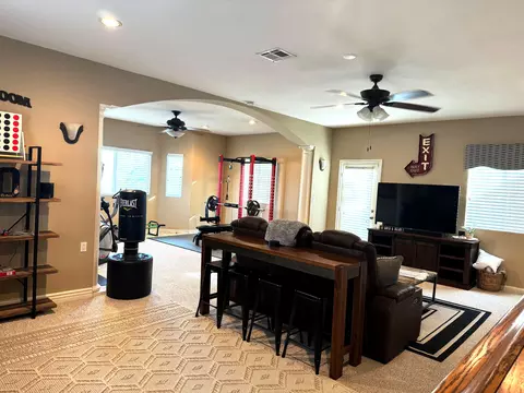 Living - 4053 Paddock Way, Quartz Hill, CA 93536 photo 10 of 10