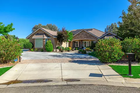 Exterior - 4053 Paddock Way, Quartz Hill, CA 93536 photo 2 of 26