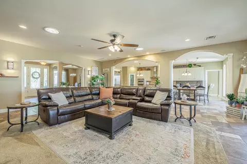 Living - 4053 Paddock Way, Quartz Hill, CA 93536 photo 4 of 10