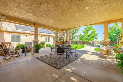 Exterior - 4053 Paddock Way, Quartz Hill, CA 93536 photo 7 of 26