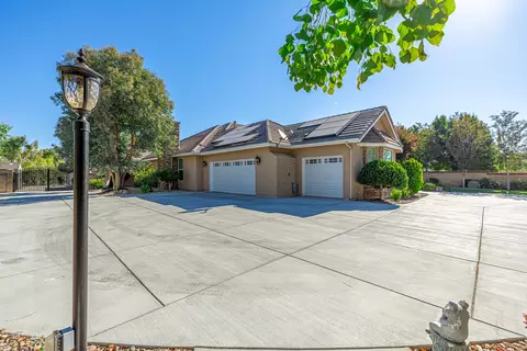 Exterior - 4053 Paddock Way, Quartz Hill, CA 93536 photo 12 of 26
