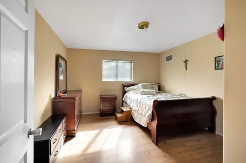 Bedroom - 1132 Lancaster Blvd E, Lancaster, CA 93535 photo 14 of 14