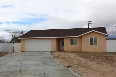 8648 Lime Ave, California City, CA 93505
