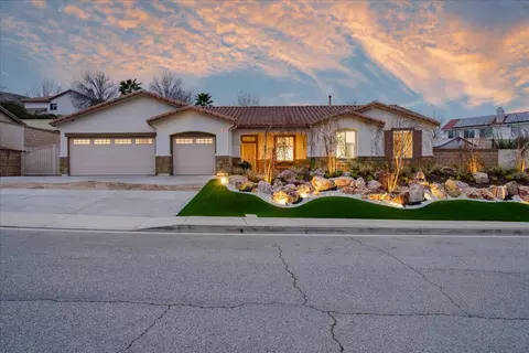 40822 La Luz, Palmdale, CA 93551