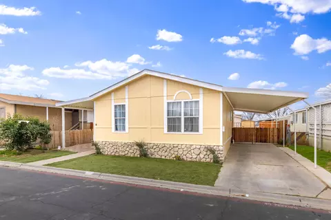 45111 25th St E #62, Lancaster, CA 93535