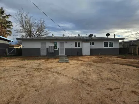 Exterior - 27059 Jerome St, Boron, CA 93516 photo 3 of 5