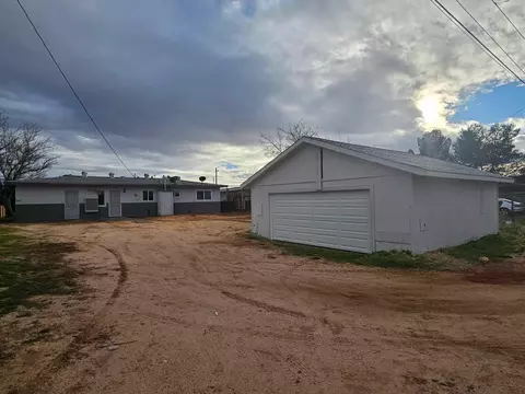 Exterior - 27059 Jerome St, Boron, CA 93516 photo 4 of 5