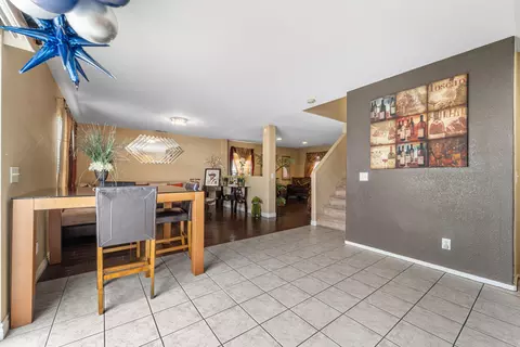 Kitchen - 1825 Ivesbrook St E, Lancaster, CA 93535 photo 5 of 5