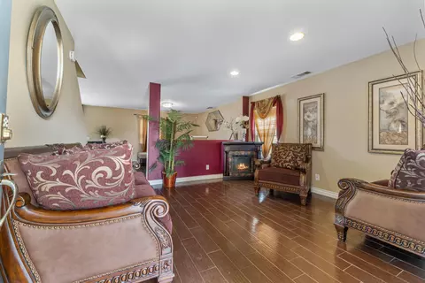 Living - 1825 Ivesbrook St E, Lancaster, CA 93535 photo 1 of 4