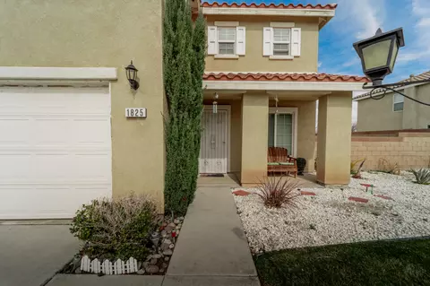 Exterior - 1825 Ivesbrook St E, Lancaster, CA 93535 photo 3 of 9