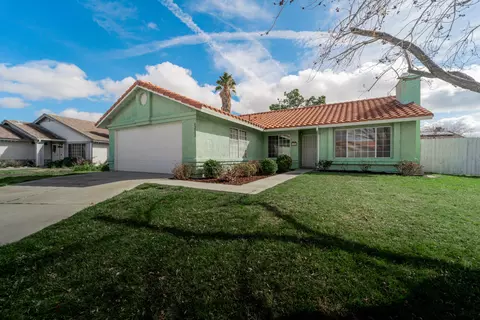 43908 Maria Cir, Lancaster, CA 93535