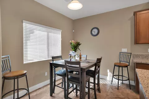 Dining - 1145 Seeger Ave E, Visalia, CA 93292 photo 2 of 2