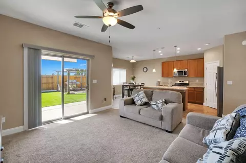 Living - 1145 Seeger Ave E, Visalia, CA 93292 photo 1 of 3