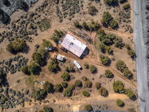 View/Area - 24314 Transvaal Rd, Tehachapi, CA 93561 photo 2 of 5