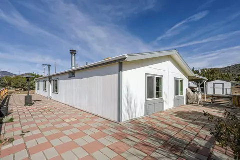Exterior - 24314 Transvaal Rd, Tehachapi, CA 93561 photo 4 of 4