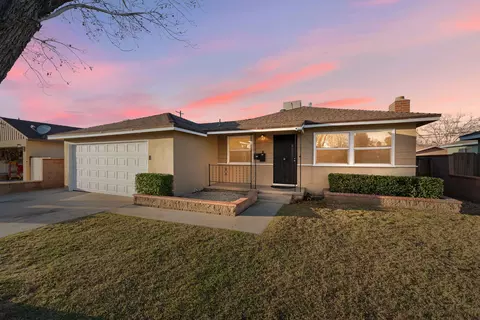 409 Ave J-10 W, Lancaster, CA 93534