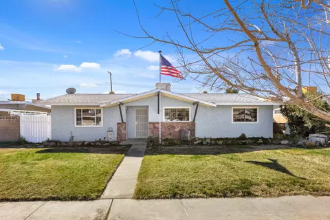 2170 Orange St, Rosamond, CA 93560