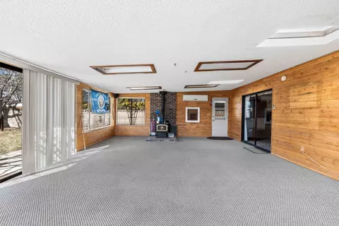 Exterior - 44235 Shad St, Lancaster, CA 93536 photo 2 of 14
