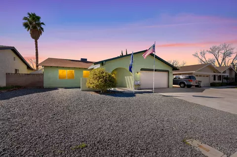44235 Shad St, Lancaster, CA 93536
