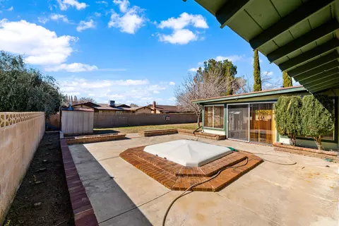 Exterior - 44235 Shad St, Lancaster, CA 93536 photo 7 of 14