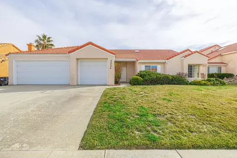 42326 59th St W, Lancaster, CA 93536