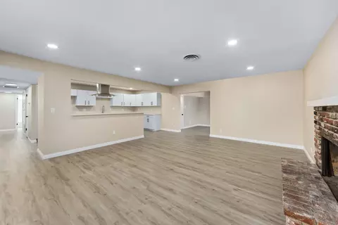 Living - 42453 30th St W, Lancaster, CA 93536 photo 2 of 4