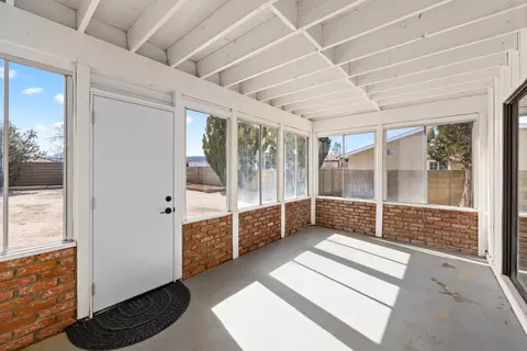 Exterior - 42453 30th St W, Lancaster, CA 93536 photo 2 of 8