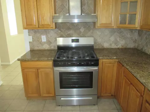 Kitchen - 708 Whitlatch Dr, Lancaster, CA 93535 photo 2 of 5