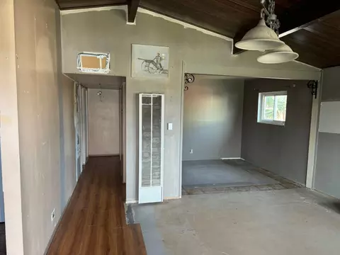 15945 Rexroth St, Mojave, CA 93501 photo 4