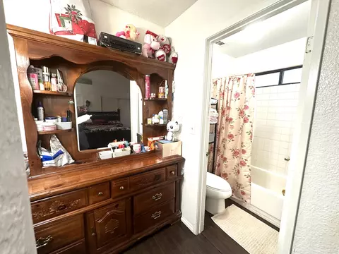 Bath - 2740 El Nido Ln, Lancaster, CA 93535 photo 4 of 4