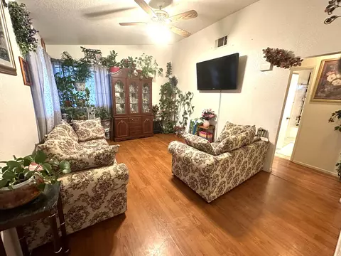 Living - 2740 El Nido Ln, Lancaster, CA 93535 photo 1 of 2