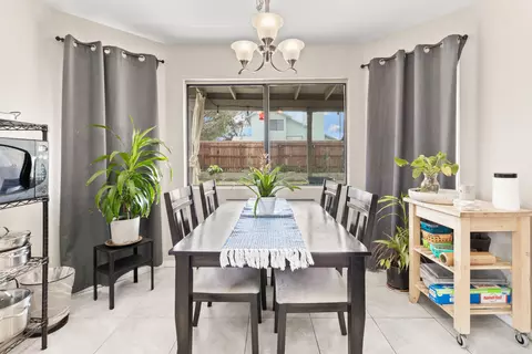 Dining - 622 Jackman St E, Lancaster, CA 93535 photo 1 of 1