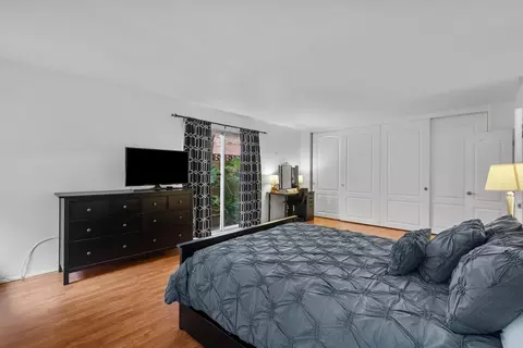 Bedroom - 2259 Sequoia Ave, Simi Valley, CA 93063 photo 3 of 11