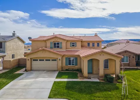 6028 Starview Dr, Lancaster, CA 93536