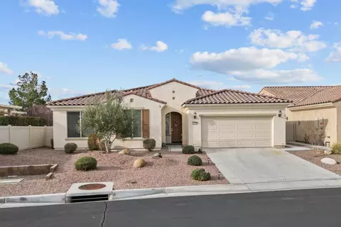 11486 Cascade St, Apple Valley, CA 92308