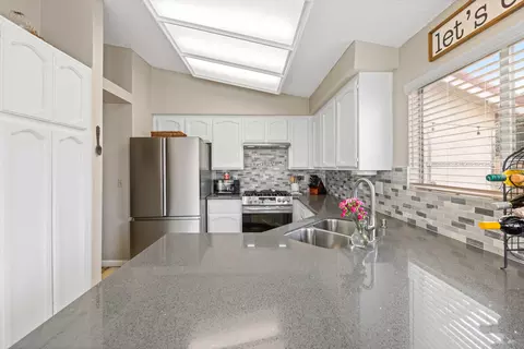Kitchen - 5301 Adobe Dr, Palmdale, CA 93552 photo 3 of 4