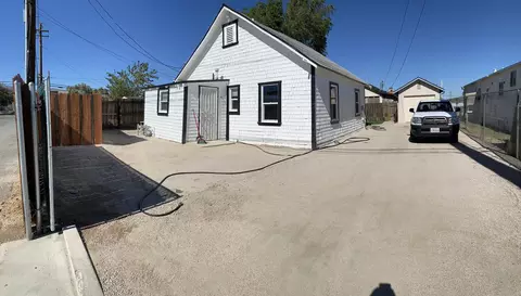 Exterior - 16063 K St, Mojave, CA 93501 photo 5 of 11