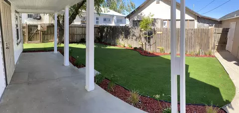 Exterior - 16063 K St, Mojave, CA 93501 photo 3 of 11