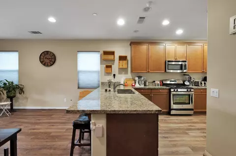 Kitchen - 2061 Kettering St E, Lancaster, CA 93535 photo 5 of 6