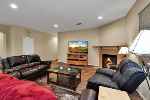 Living - 2061 Kettering St E, Lancaster, CA 93535 photo 4 of 4