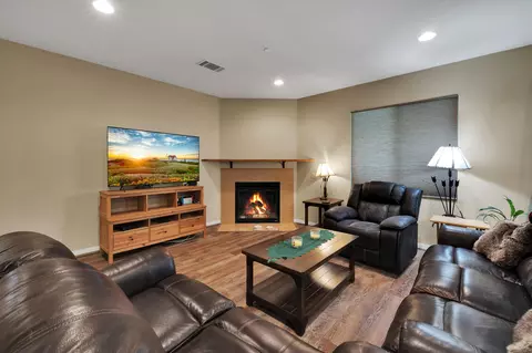 Living - 2061 Kettering St E, Lancaster, CA 93535 photo 2 of 4