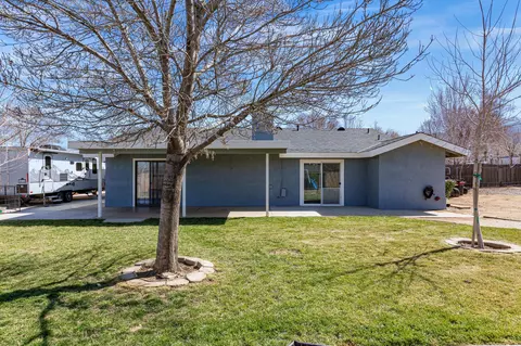 Exterior - 21413 Madre St, Tehachapi, CA 93561 photo 7 of 9
