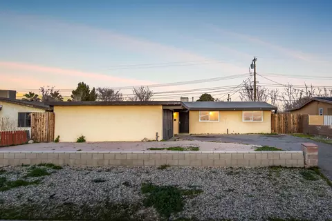 44622 Raysack Ave, Lancaster, CA 93535