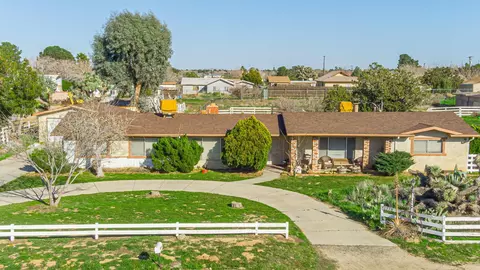 42930 50th St W, Lancaster, CA 93536