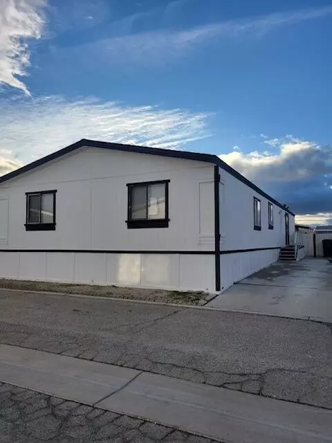 21812 Mesquite St, California City, CA 93505