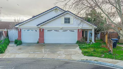 43449 Urbana Ln, Lancaster, CA 93535