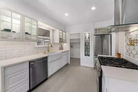 Kitchen - 315 1st Street St, Fillmore, CA 93015 photo 6 of 7